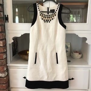 EUC Laundry by Shelli Segal sheath dress